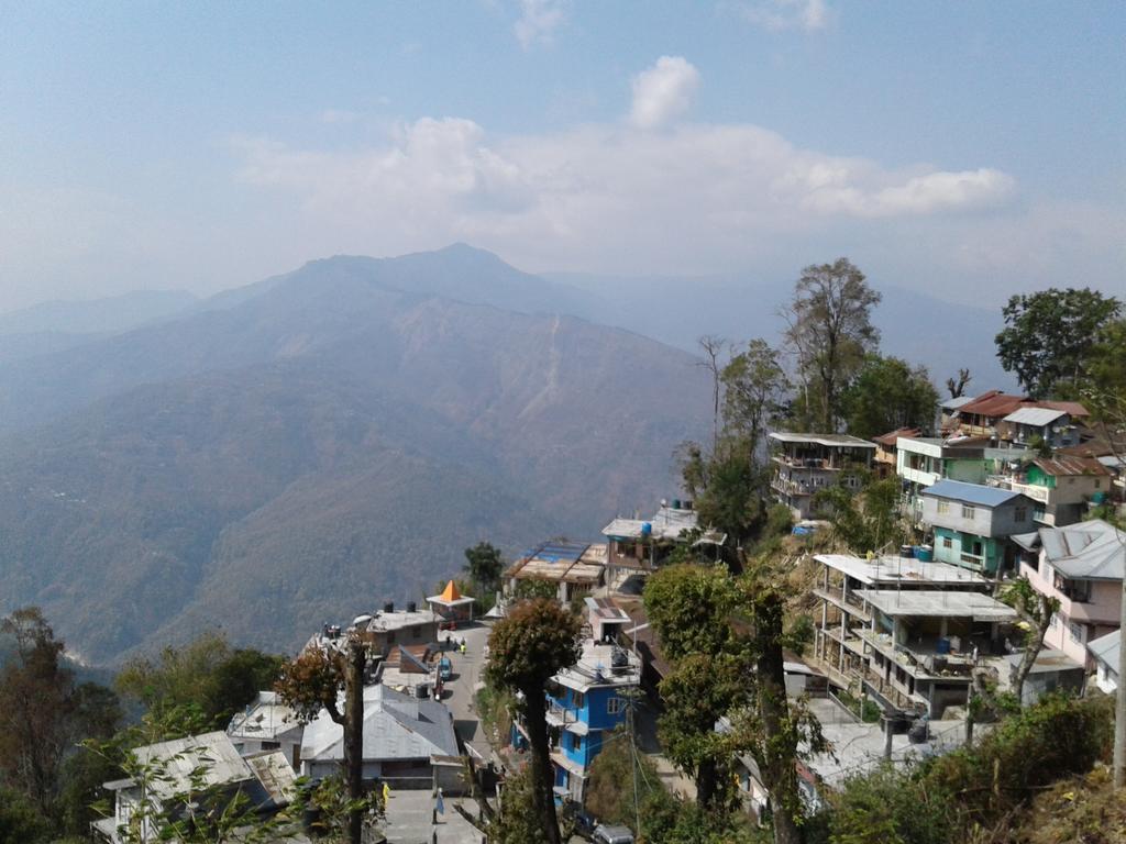 Aapas Residency Hotel Kalimpong Buitenkant foto