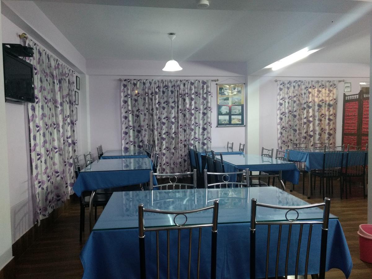 Aapas Residency Hotel Kalimpong Buitenkant foto