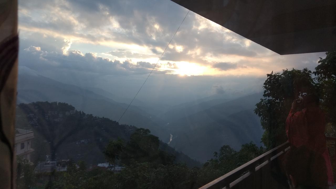 Aapas Residency Hotel Kalimpong Buitenkant foto