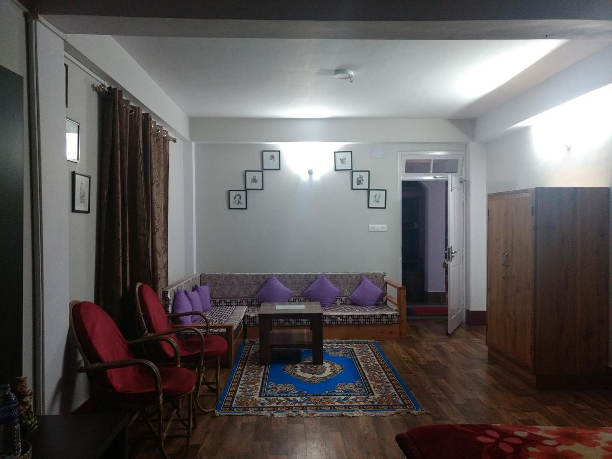 Aapas Residency Hotel Kalimpong Buitenkant foto